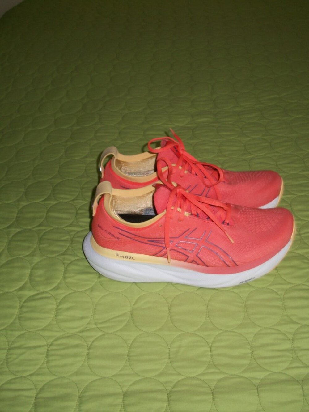 ASICS Women's Gel-Nimbus 25 Orange Peach/Papaya Shoes Size 10.5